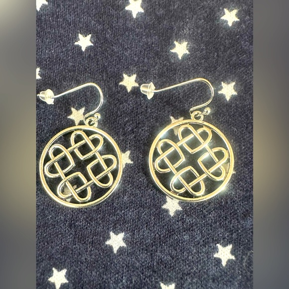 Vintage -Uniquely Carved Silver Dangle Earrings - Picture 3 of 3